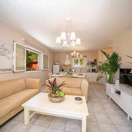 Gaia Residences With Lush Garden And Pool Holiday home Argostoli (Kefalonia)