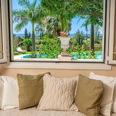 Gaia Residences Tatil Evi